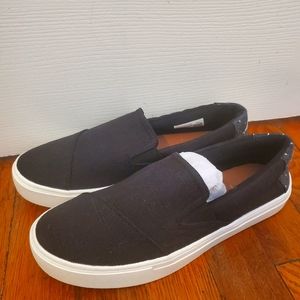 Toms Shoes - size 7.5